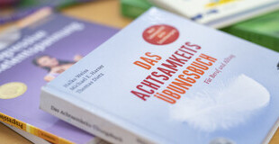 Bild Stressreduziert arbeiten macht mehr Spaß - Eine Anleitung zu einem gesunden und positiv wirkenden Stresslevel im Alltag